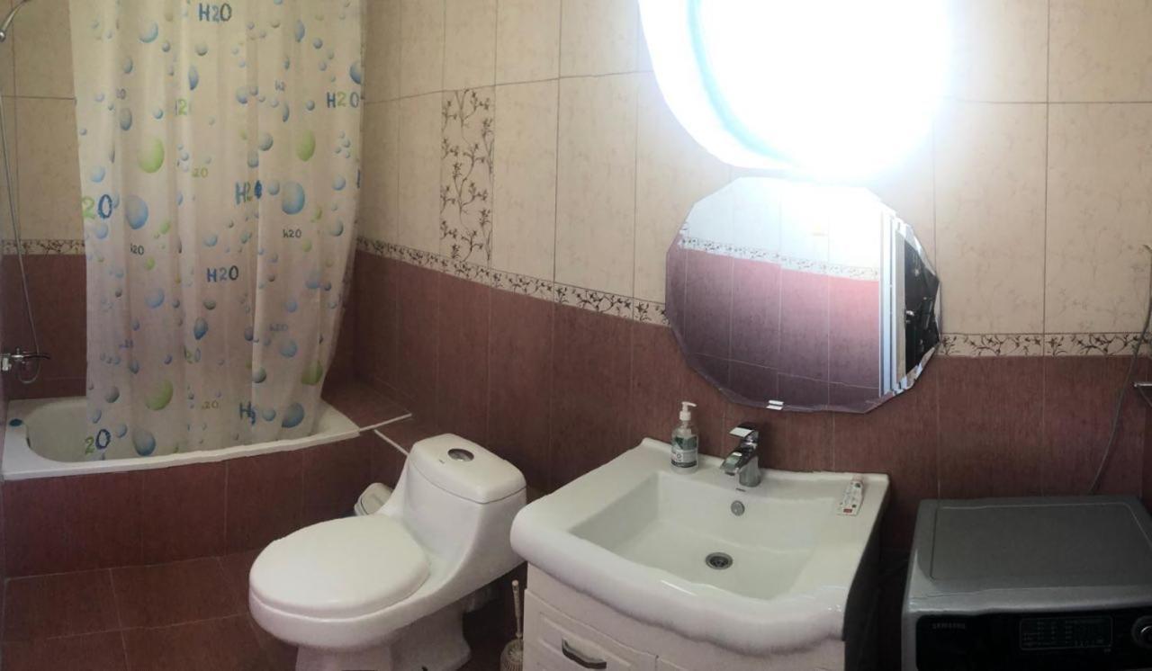 Rodem House Hostel Biskek Kültér fotó
