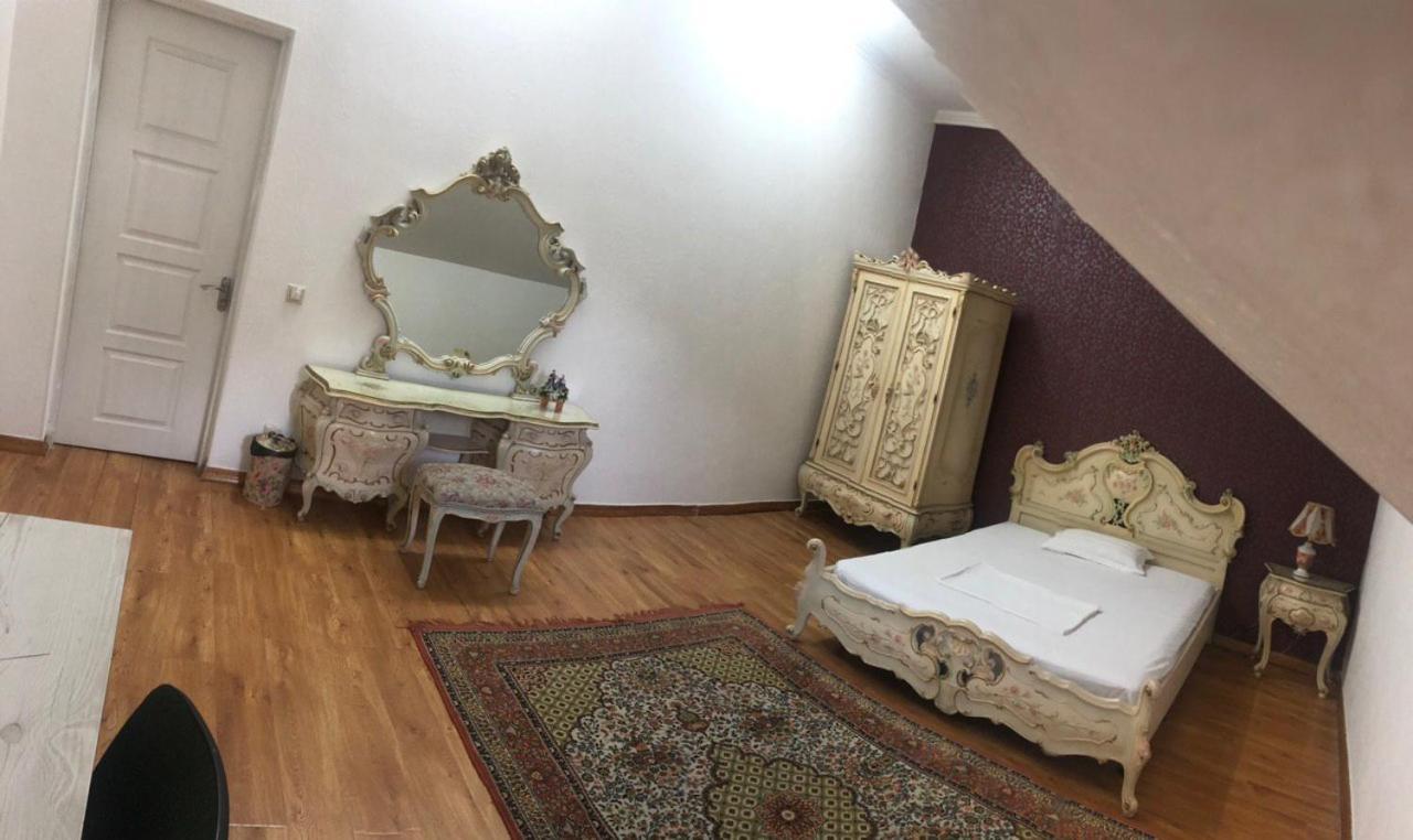 Rodem House Hostel Biskek Kültér fotó